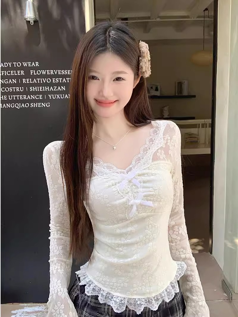 Pure Desire Lace Trim V-Neck T - огляд і ціна Resin Vat